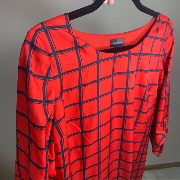 18.) The Limited medium red navy blue tunic - Picture 4 of 11